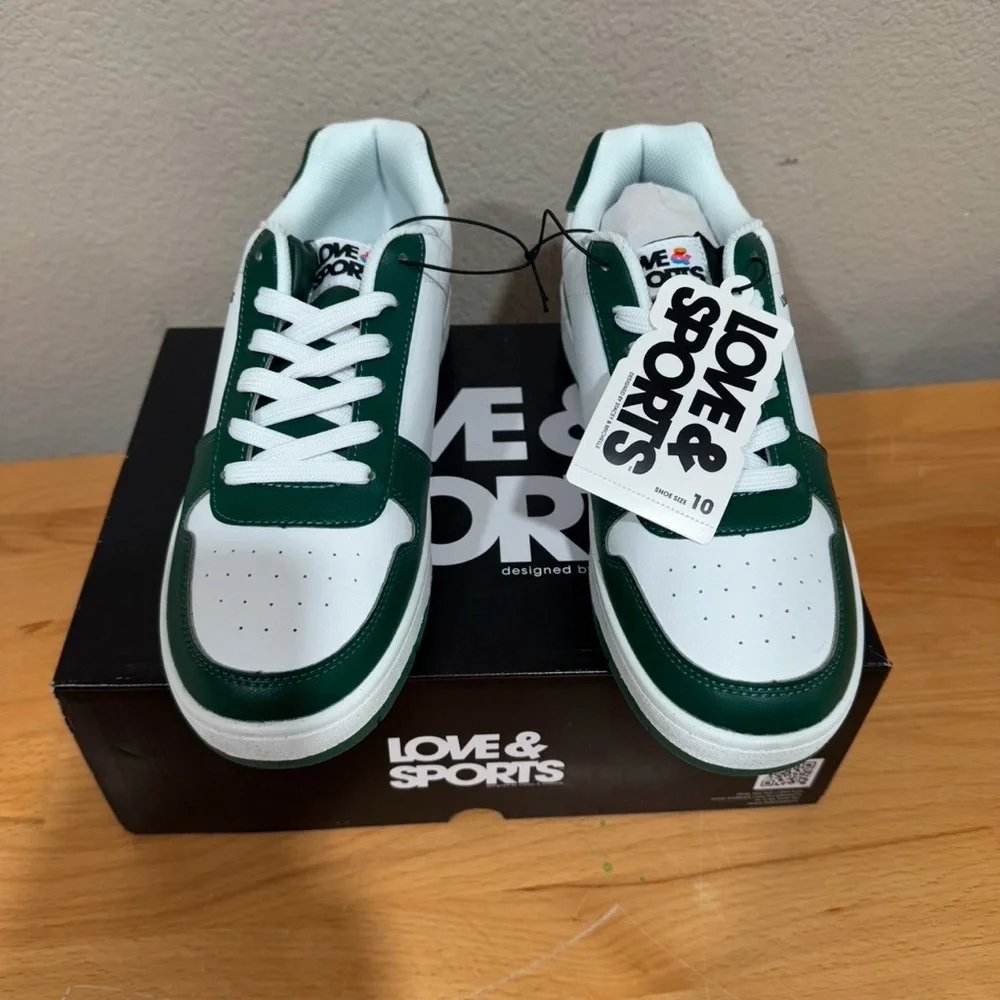 Love & sports by Stacy & Michelle - Picture 3 of 3